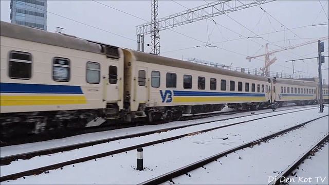Отправление поезда ТЭП70-0267 Рига - Киев смотреть онлайн