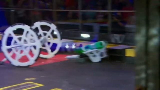 САМЫЕ ГОРЯЧИЕ БОИ РОБОТОВ 2019! ☢ BattleBots ☢
