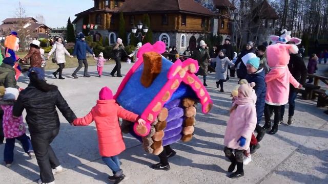 Белорусский игровой театр ростовых кукол "Dolls4All" в Коробчицах "Масленичные забавы" смотреть онлайн