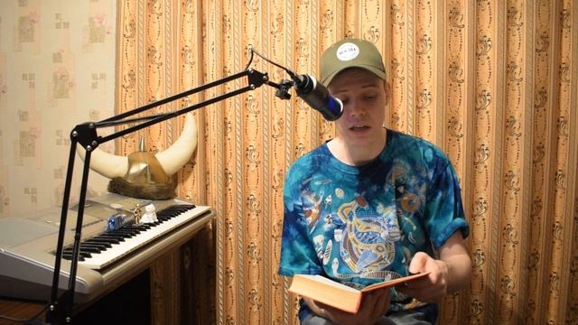 Маяковский "Облако в штанах". Читаем с Сашей Котовым! смотреть онлайн