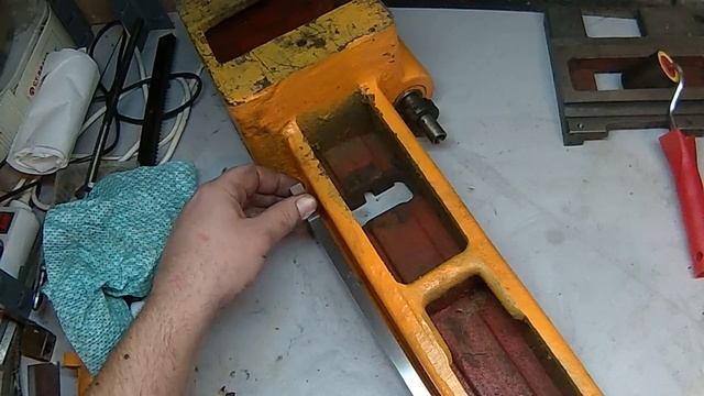 Выпрямить станину станка просто? Проверка настольного токарного станка ТВ-16 смотреть онлайн