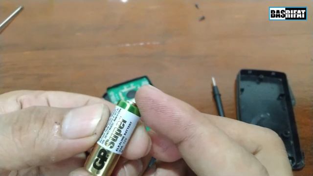 Multimeter Multitester Digital DT83B