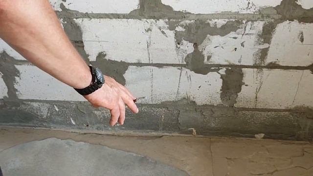 Треснул угол дома. Причина в декоративных панелях. смотреть онлайн