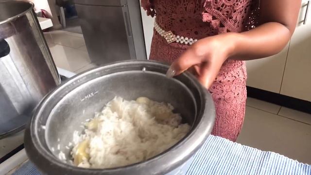 Hainanese Chicken Rice Thai style easy recipe super delicious!! смотреть онлайн