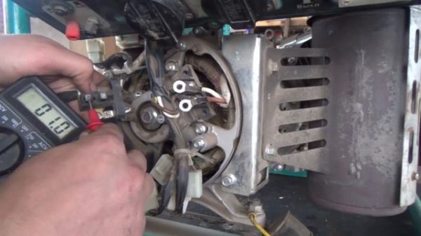 Бензогенератор не выдает напряжение