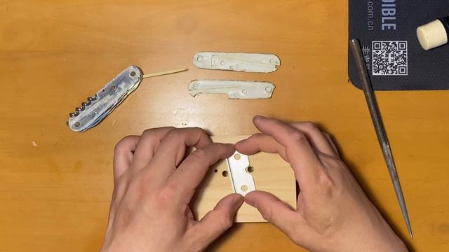 How to Disassemble A Swiss Army Knife смотреть онлайн