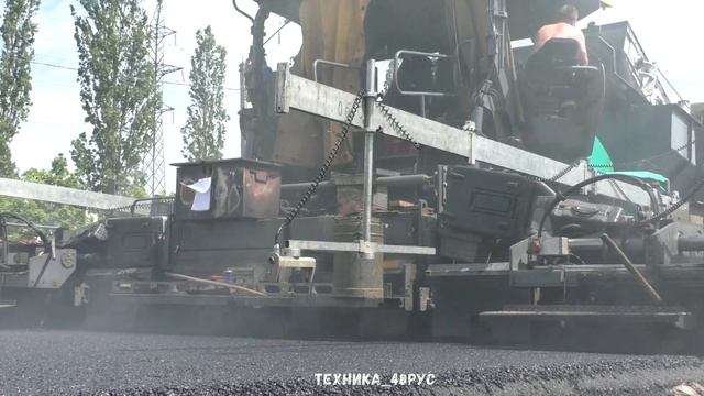 Строительство дороги. Укладка верхнего слоя асфальтобетона. ЩМА. трасса М - 4 Дон, город Елец смотреть онлайн