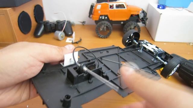 КАК СДЕЛАТЬ МАШИНКУ для ДРИФТА на ARDUINO и на радиоуправлении смотреть онлайн