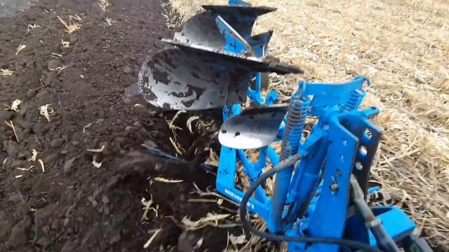 Пахота кукурузи. ДТЗ 5504к + lemken opal 90 #дтз смотреть онлайн