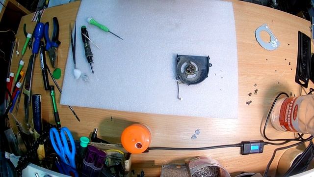 Ремонт и Чистка ноутбука Toshiba L500. Серия №1. Разбираем, Чистим! смотреть онлайн