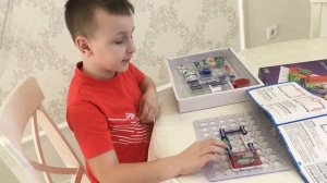 ЭЛЕКТРОННЫЙ КОНСТРУКТОР Эврики // FM - радиоприёмник