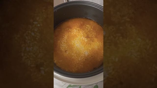 Плов в мультиварке, когда на кухне ремонт. Звук оставляю для наслаждения слуха.❤ смотреть онлайн