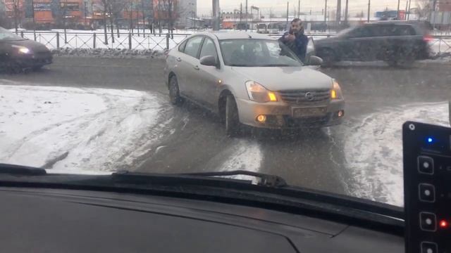 nissan almera смотреть онлайн