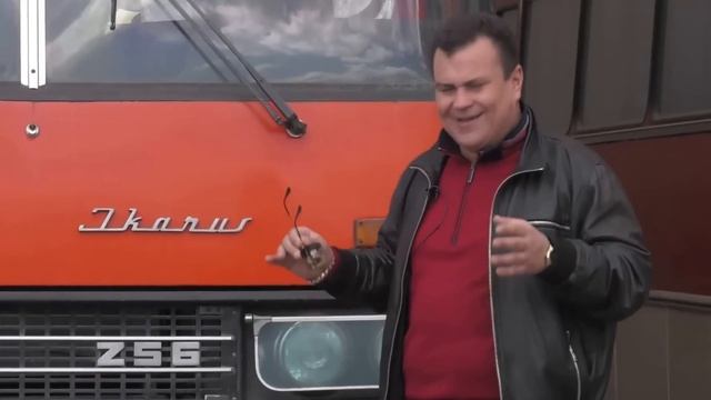 Икарус 256 по цене металлолома - забрали комплектный автобус Ikarus 256 из-под пресса смотреть онлайн