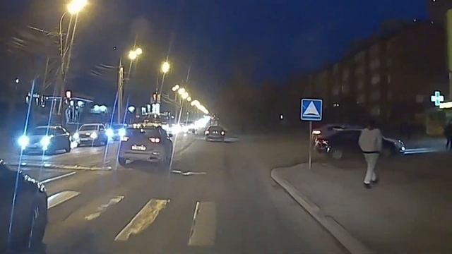 #ПДД.#Чутьбылонебыло. г. Иркутск. Не пропустил пешехода на ПП. г/нХ981НХ138