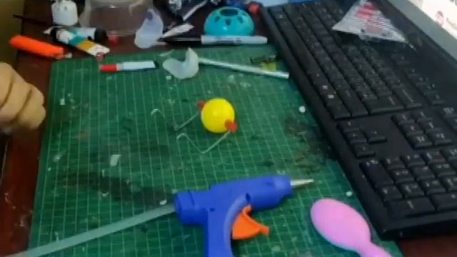 Making Sci fi Diorama out of household junks смотреть онлайн