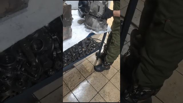 Переборка механической коробкой передач или как поменять сальник первичного вала Лада Ларгус. смотреть онлайн