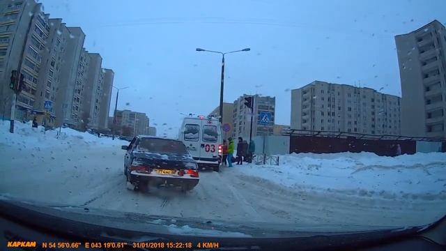 Скорая помощь высаживает пассажиров смотреть онлайн