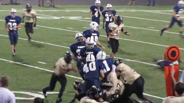 CB #46 Eric Bishop and the Yellowjacket defense swarm to tackle the Pope RB смотреть онлайн