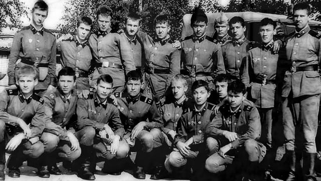 НЕ ТЕРЯЙТЕ ДРУЗЕЙ, - УХОДЯТ... смотреть онлайн