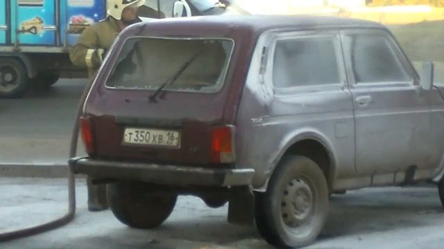 Горит авто "Нива" - 1 смотреть онлайн