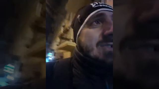 Иду по ул. Малая Житомирская в хинкальную Гоги. смотреть онлайн