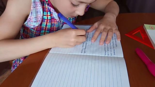 Делаем домашнюю работу по русскому языку)) смотреть онлайн