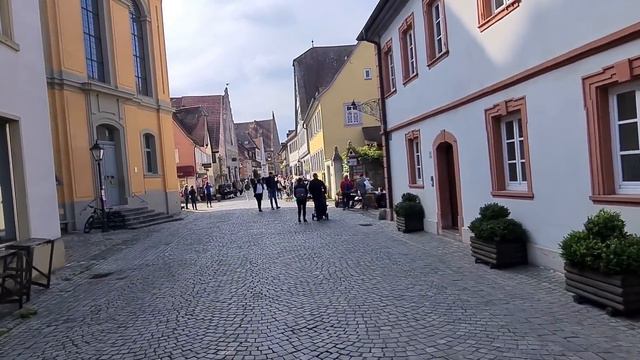 🔴 ГЕРМАНИЯ БАРАХОЛКА 🇩🇪 В СТАРИННОМ ГОРОДЕ 🎩 смотреть онлайн