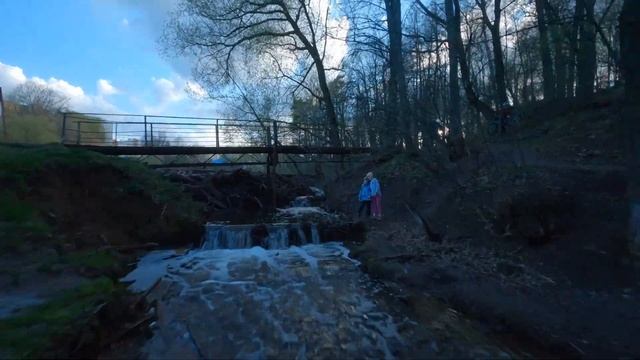 Пруды в Дрожжино, прогулка с семьей смотреть онлайн