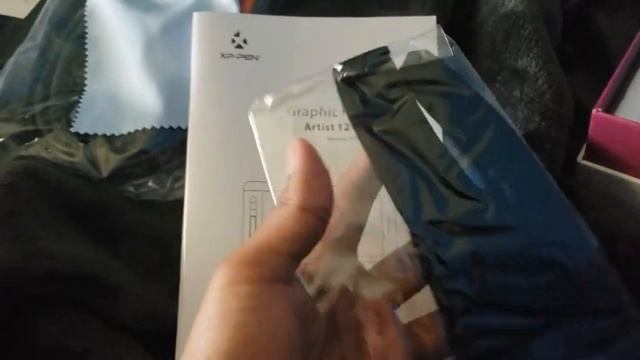 Disaster Drawing Tablet Unboxing Video (Xp-Pen Artist 12) смотреть онлайн