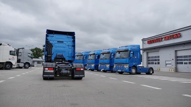 Renault Trucks T - zyskuje przy poznaniu! смотреть онлайн