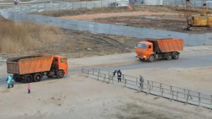 Самосвалы едут. Видео с машинами Грузовиками