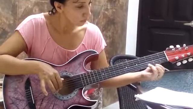 Yellow Submarine - Sandra Patricia Guevara смотреть онлайн