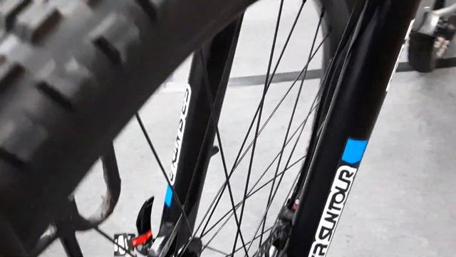 2021 Fuji Bighorn 1.5 // Bike Check смотреть онлайн