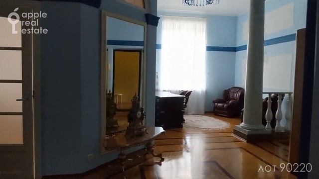 Удачная планировка: 140 кв.м в аренду. 4 комнаты. Дореволюционный особняк. смотреть онлайн