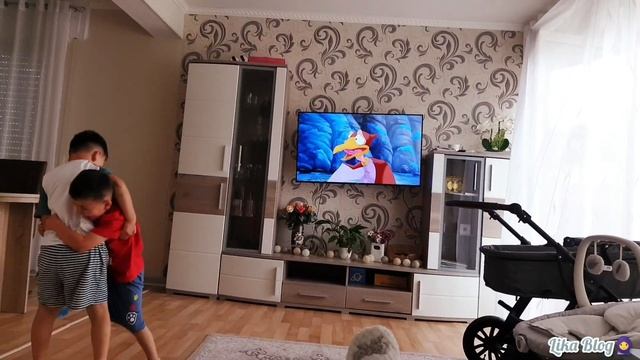 Как прошли первые ТРИ ДНЯ дома с МАЛЫШОМ? БРАТСКАЯ ЛЮБОВЬ ОНА ТАКАЯ ОНИ НЕ ХОТЯТ ОТХОДИТЬ НИ НА ШАГ смотреть онлайн