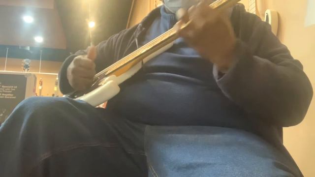 Fender Ultra Jazz V: after the neck adjustment смотреть онлайн