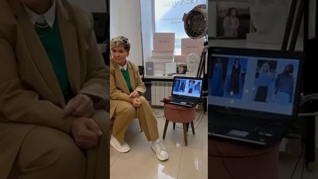 Так создается новый российский бренд одежды ? Ищите нас на Вайлдберриз RYS IN смотреть онлайн