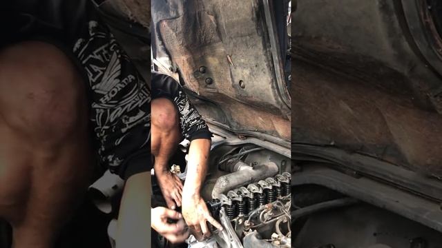 Hyundai Grace D4BH/4d56 new timming belt installed (part 1) смотреть онлайн