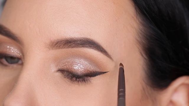 Classic Soft Glam Eye Makeup Tutorial | The Perfect New Year's Eve Eye Look смотреть онлайн