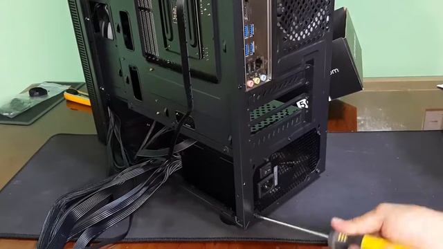 Ryzen 5 3500X, Gigabyte B450m, Gigabyte RX 570 4GB смотреть онлайн