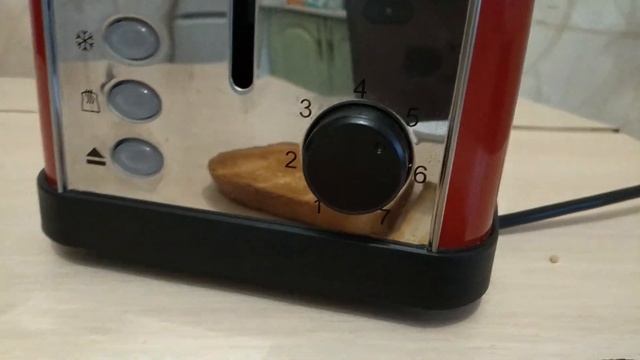 Делаем вкусные тосты на завтрак! Обзор тостера Kitfort KT-2014-3 смотреть онлайн