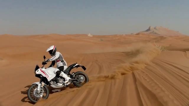 #Ducati World Première : All New 2022 DesertX ▶ Unveiling смотреть онлайн