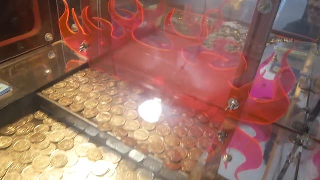 WON THE MYSTERY KEY IN THE COIN PUSHER!! смотреть онлайн