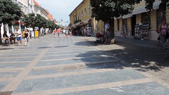 Венгрия. Кестхей. Прогулка по главной  улице
