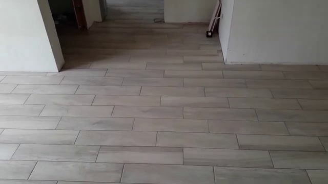 Pomysł na podłogę z płytek, imitacja drewna/tiles, fliesen смотреть онлайн