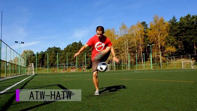 БАЗОВЫЕ КОМБИНАЦИИ В ФУТБОЛЬНОМ ФРИСТАЙЛЕ // Фристайл с нуля #17 смотреть онлайн