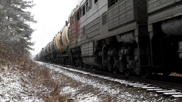 2ТЭ116 1400 с грузовым поездом на перегоне Савёлово - Белый Городок Октябрьской железной дороги. смотреть онлайн
