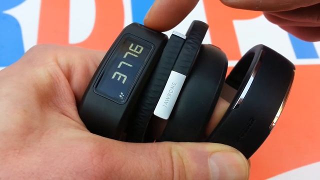 Garmin Vivofit Polar Loop hartslag of Fuel Jawbone смотреть онлайн