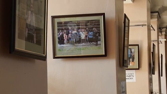 Открытие выставки в Центральной библиотеке "Один день детства" (Тагил ТВ) смотреть онлайн